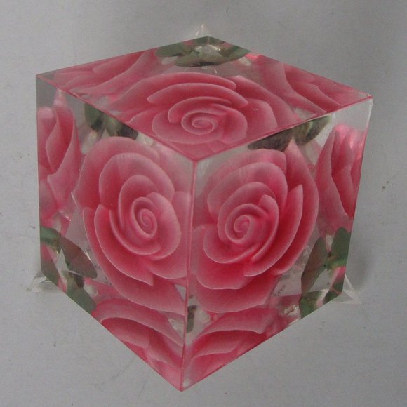hand crafted rose in leucite cube paperweight - Picture 5 of 7